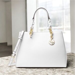 Elegant White Handbag